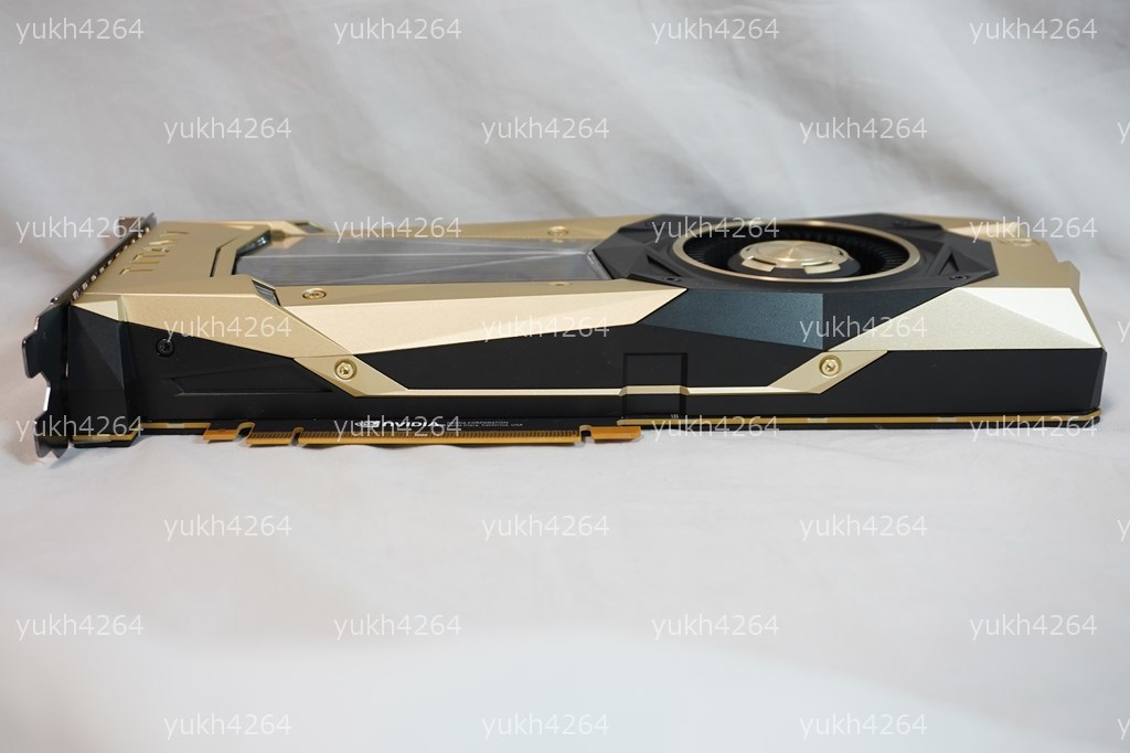 美品】NVIDIA TITAN V HBM2 12GB 動作品 箱付属品完備 Tensor GeForce 