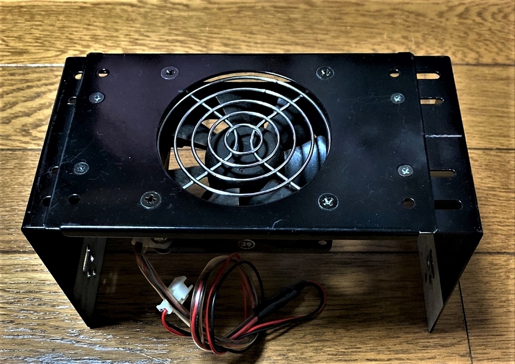 HF帯200Wリニアアンプ 東京ハイパワー HL－200BDX 使用