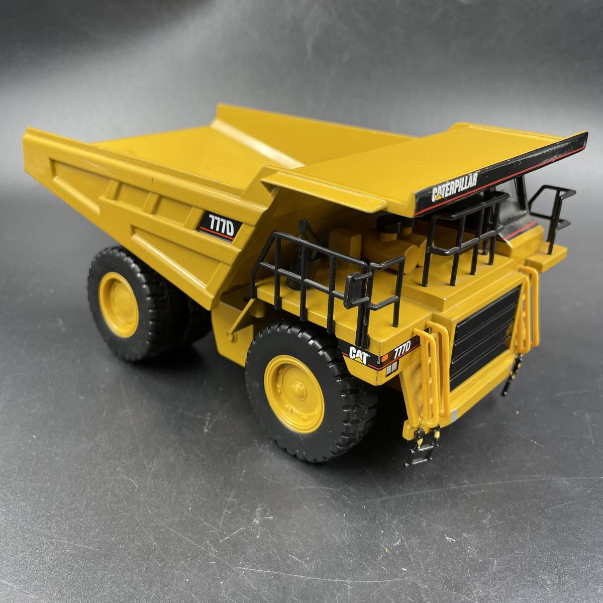 Norscot ノースコット CAT 1/50 ダイキャスト 重機模型 ミニカー 777D 