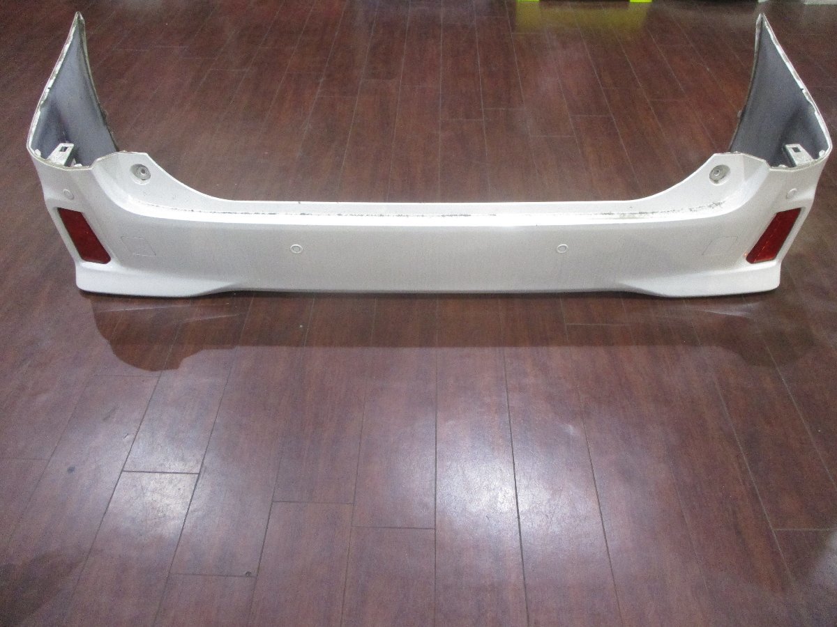 新品　トヨタ　AYH30　ヴェルファイア　純正　リアバンパー　パール 中古☆トヨタ純正30系ヴェルファイア用リアバンパー☆パールホワイト