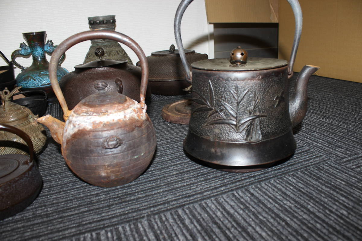 ○【鉄器等まとめ1】茶釜鉄瓶急須岩鋳南部鉄器馬蟹松ぼっくりまろみ桜 