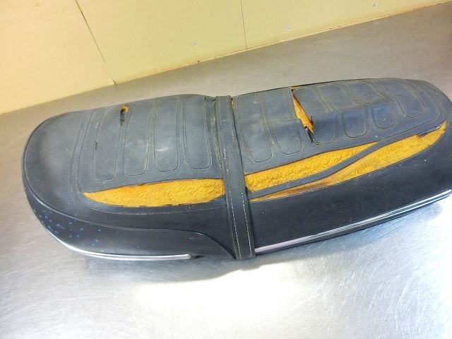 GT550 純正シート、メインシート☆後期型、逆車、GT380