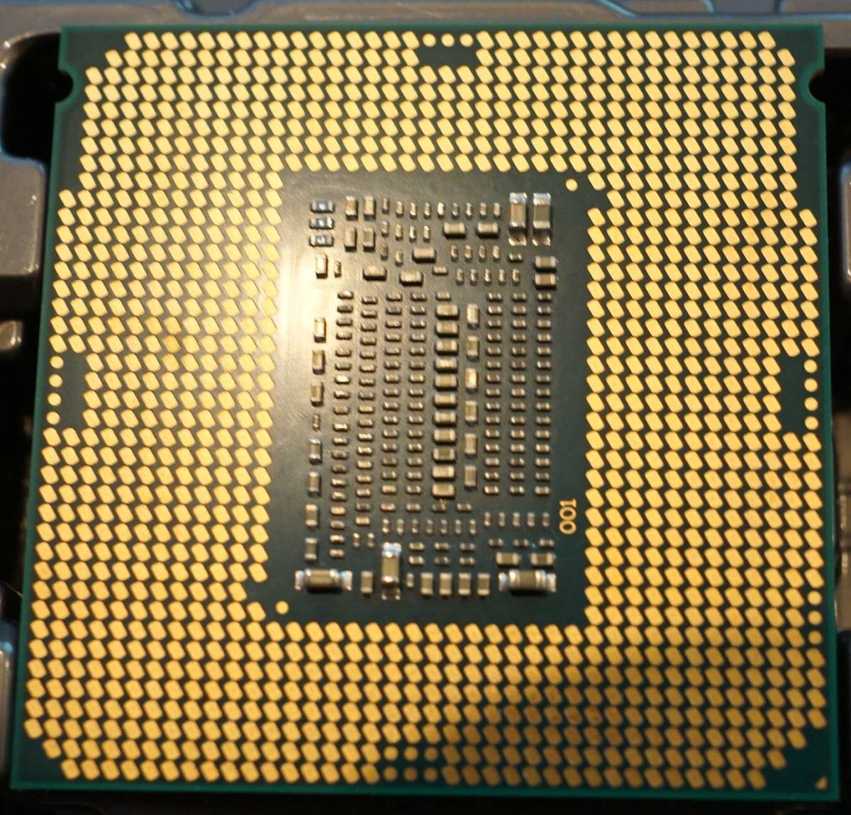 Intel Core i7 8700K LGA1151(Intel 第8世代)【動作確認済】本体のみ