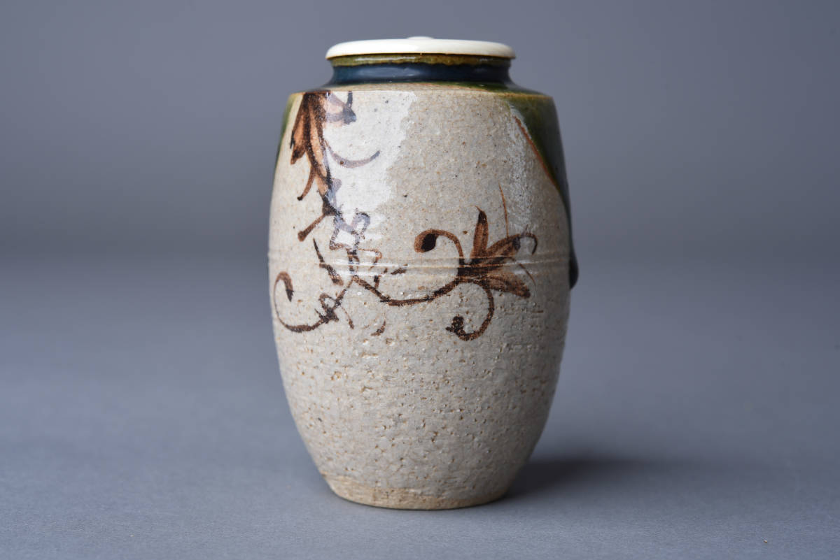 【SBCB】6103 山口錠鉄　織部　肩衝茶入　仕覆付き　共箱　茶道具 肩衝茶入 共箱 茶道具 種類 お値下げ 仕覆：地文尽長尾
