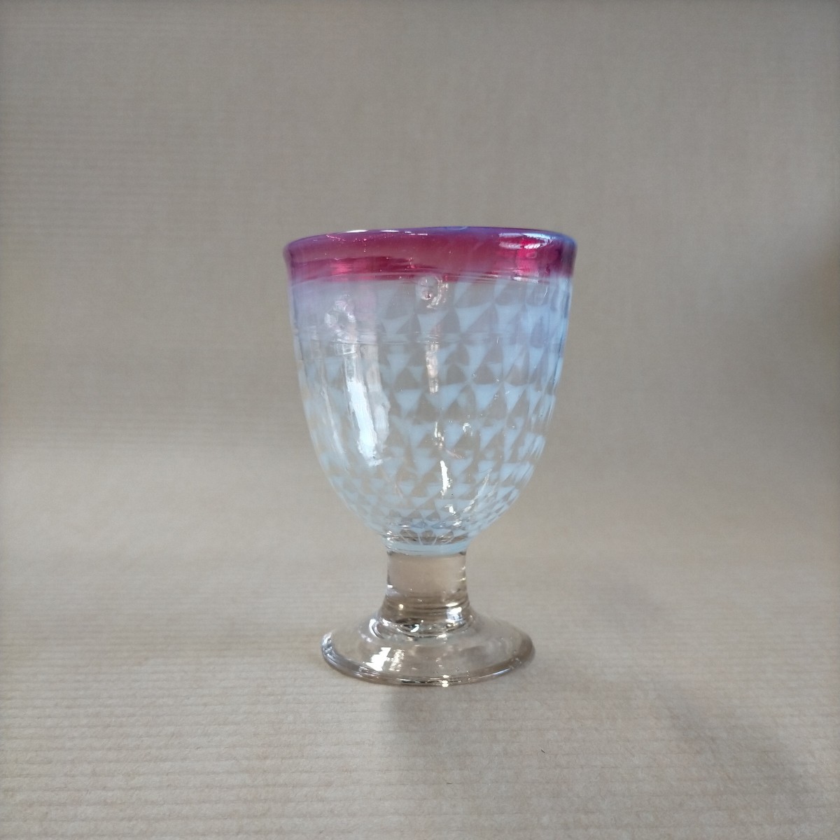大正浪漫 氷コップ なつめ型 赤縁鱗文 ウラン反応 和ガラス●中古/現状渡し/口径約8cm底径約6.4cm高さ約11.7cm/底傷/汚れ/気泡/凹凸/小傷