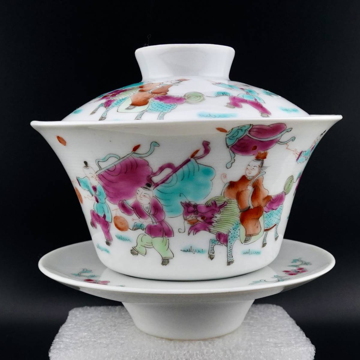 中国茶器 景德鎮 五色松鶴献寿図三才蓋碗 茶碗 新品未使用 中国茶器 景德鎮 五色松鶴献寿図三才蓋碗 茶碗 新品未使用 中国茶器