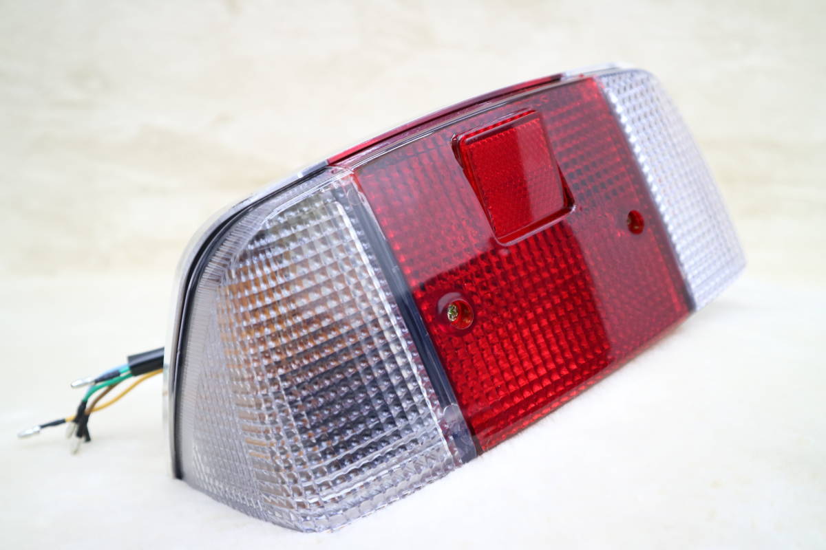 XJR400R 後期 CBX変身 テールカウル ABS白＋紅白/塗装済み RH02J 4HM9
