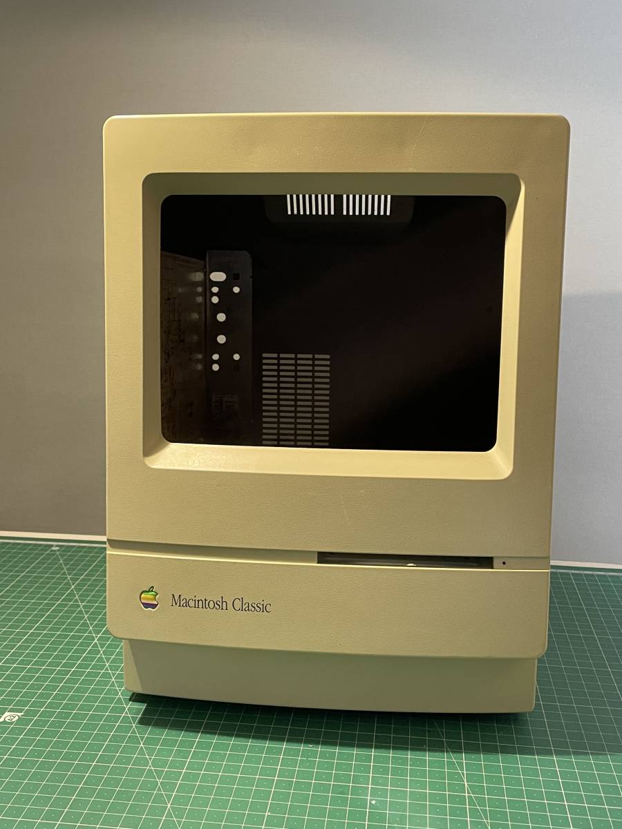 ☆アップル Macintosh ClassicⅡ 筐体のみ 中身撤去済み アップル
