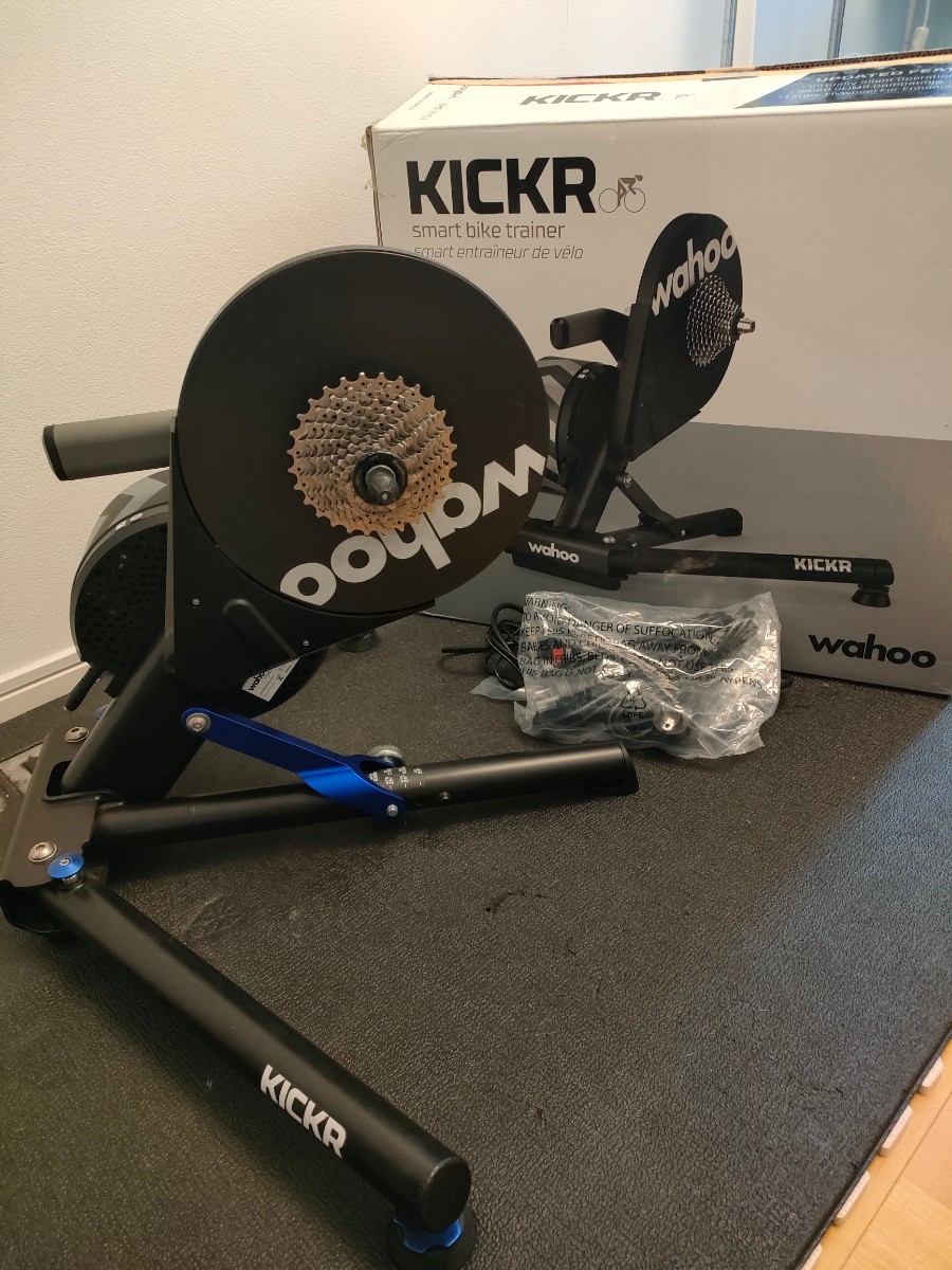 wahoo kicker v4 / ワフー キッカー美品 ワフー Wahoo キッカー KICKR V4 ダイレクトドライブ スマート