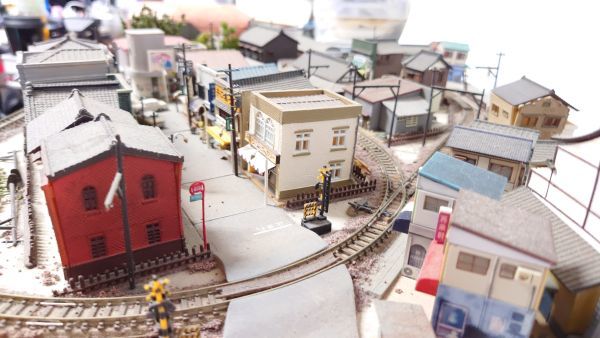 講談社 Nゲージジオラマ「昭和の鉄道模型を作る」半完成品 破損あり