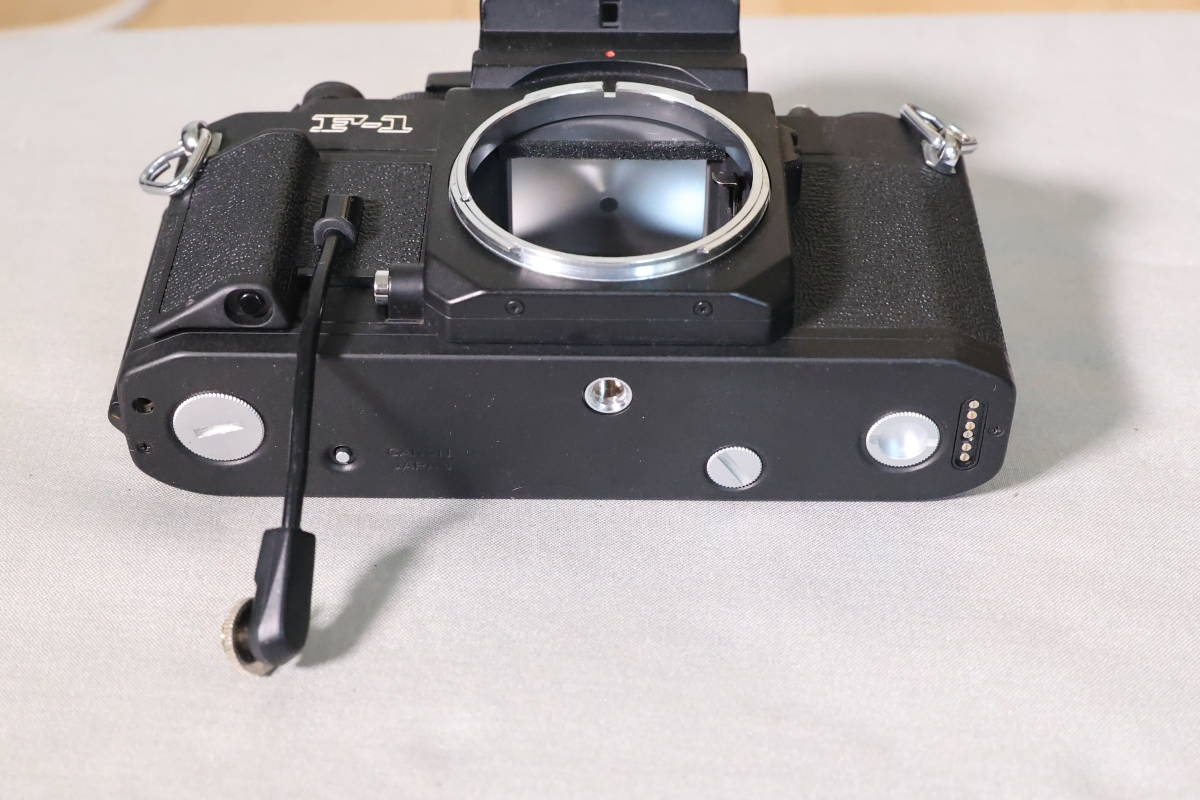 田*中様 ジャンク品CANON New F-1 ボディ 中古：B(並品)キヤノン