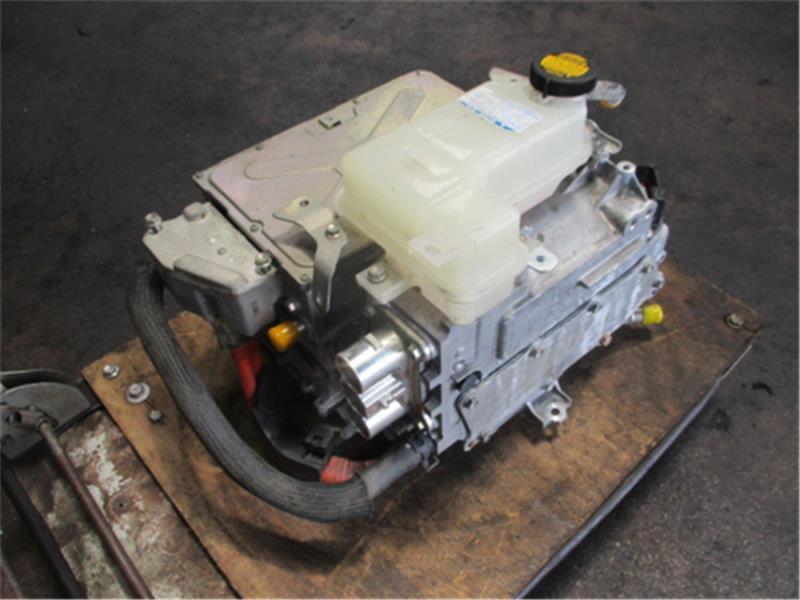 トヨタ 純正 エスティマ 《 AHR20W 》 ハイブリッドインバーター G92A0-28012 P70200-23002714