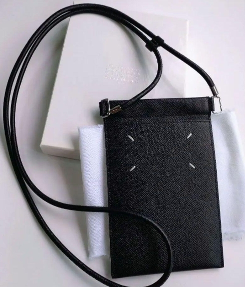 【新品】メゾンマルジェラ★4ステッチ レザー スマホ ショルダー バッグ スマホケース スマホポーチ ブラック ユニセックス