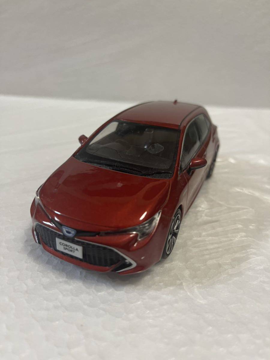1/30 トヨタ 新型カローラスポーツ COROLLA SPORT 非売品 カラー