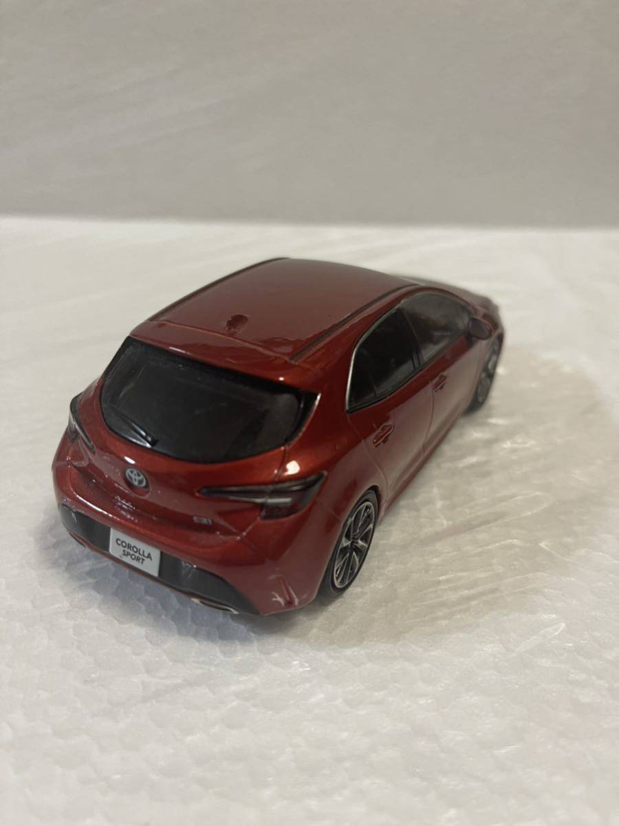 1/30 トヨタ 新型カローラスポーツ COROLLA SPORT 非売品 カラー