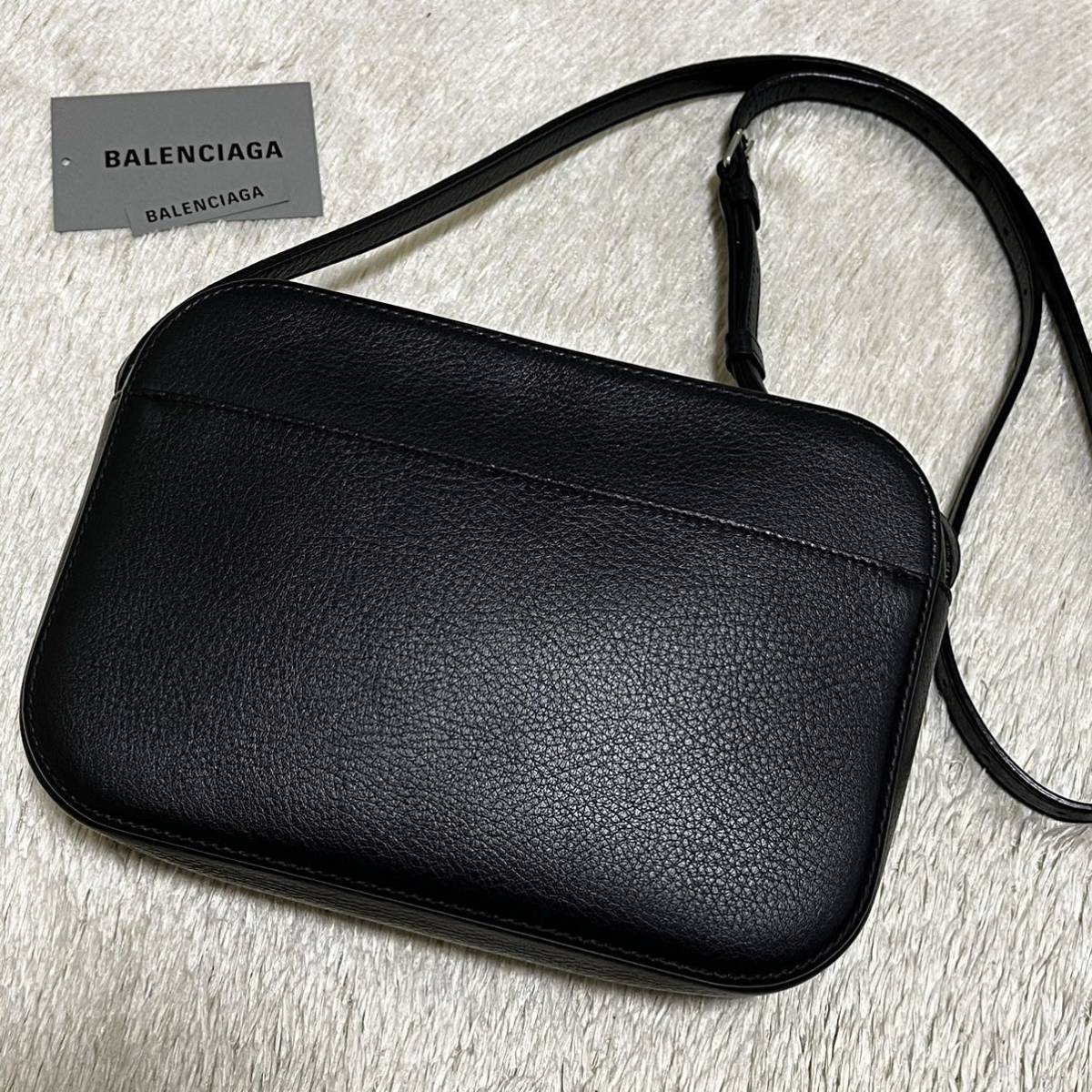 465【極美品】BALENCIAGA バレンシアガ エブリディ CAMERA S 