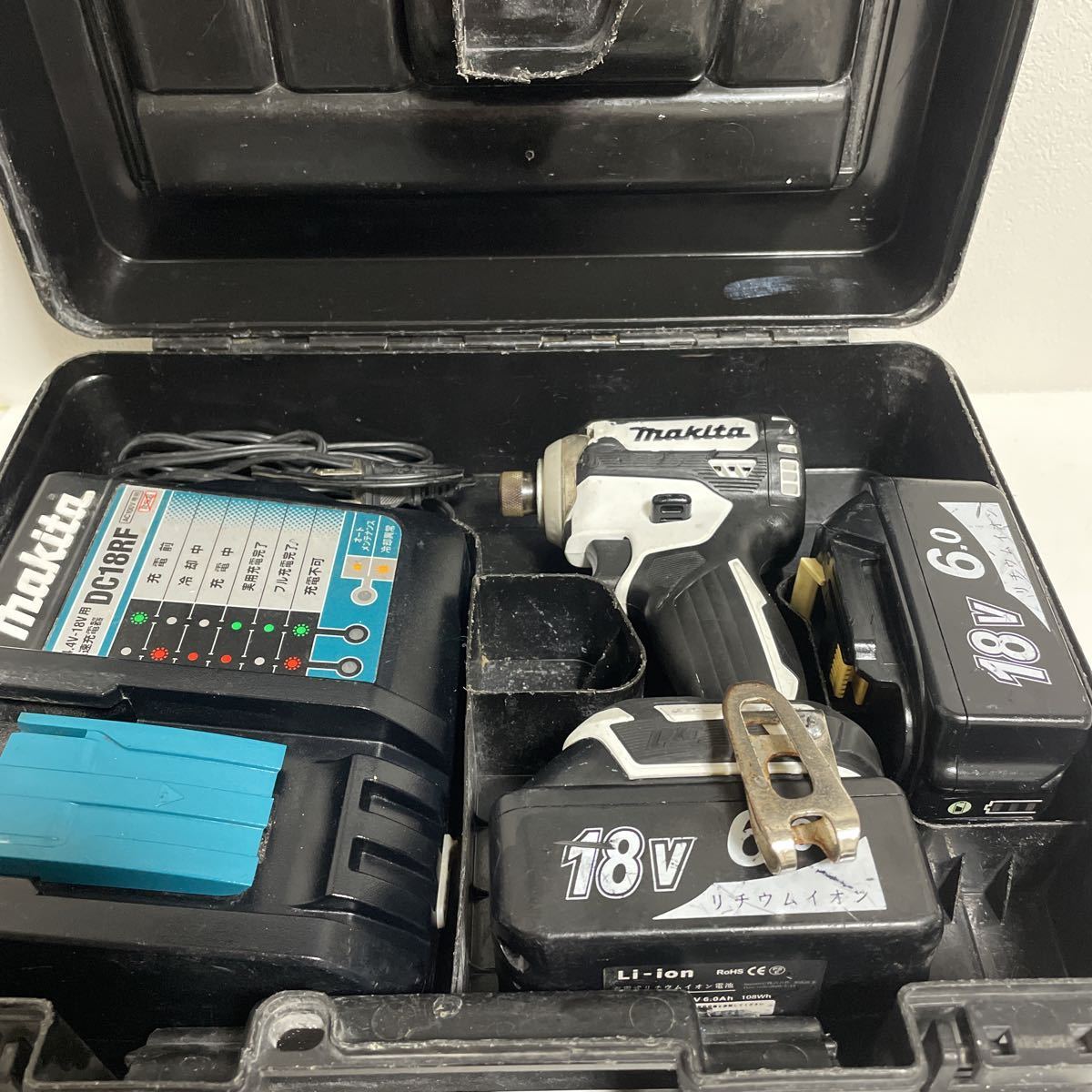 マキタインパクトドライバーTD171D 動作品　マキタインパクトドライバー　TD171D インパクトドライバ マキタ 充電式 makita マキタ18V 