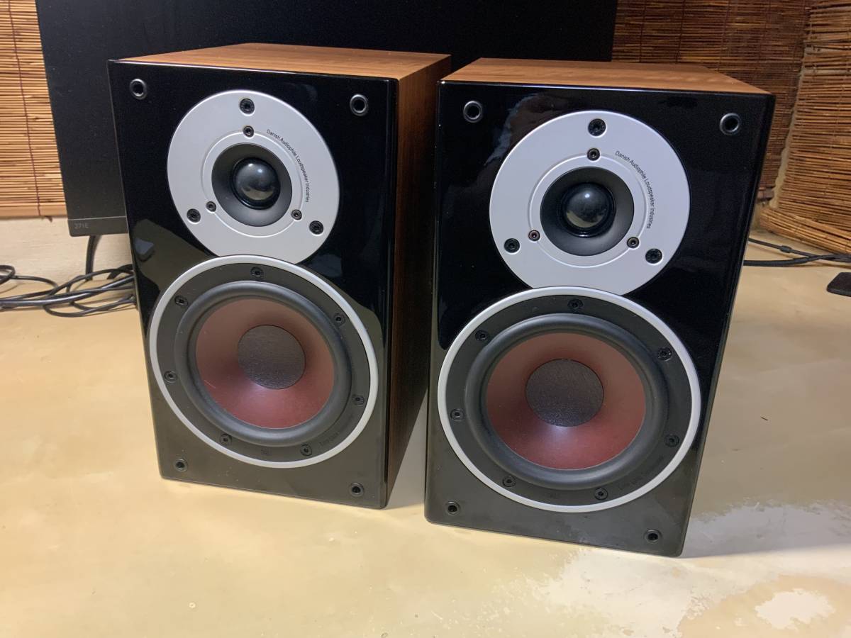 新品同様 DALI ZENSOR1 ライトウォールナット スピーカーシステム ペア