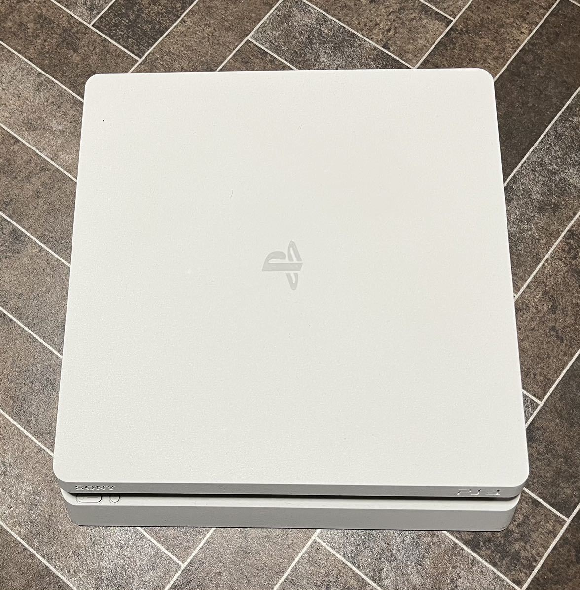 SONY プレイステーション4 PS4本体 PlayStation4 プレステ4 グレイシャー ホワイト　2100A