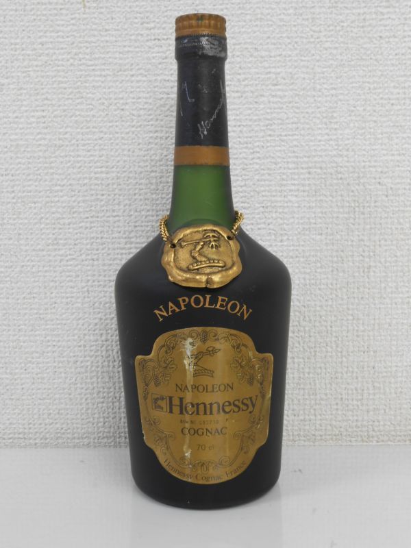 HENNESSY　ヘネシー　NAPOLEON　ナポレオン　700ml　古酒　同梱不可　管理番号t033