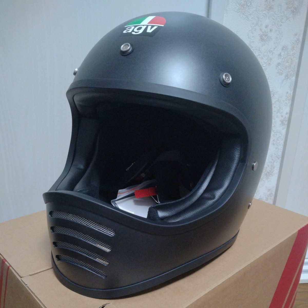 １円スタート☆AGV X101 001-MATT BLACK　クラシック　ビンテージ　レトロ　マット　ブラック　Ｌ