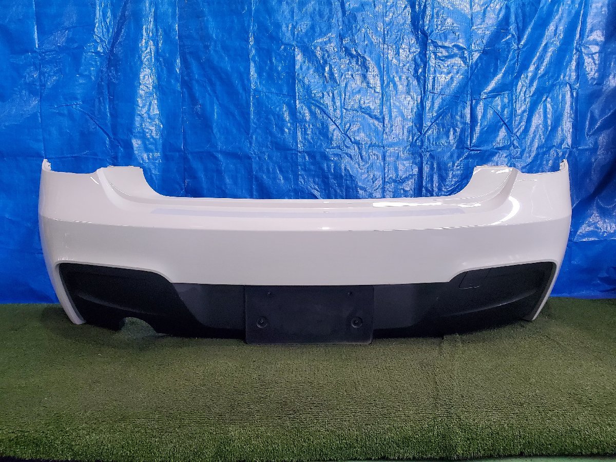 ■ リアバンパー ホワイト 300 BMW 1シリーズ Mスポーツ F20 DBA-1A16 2011y