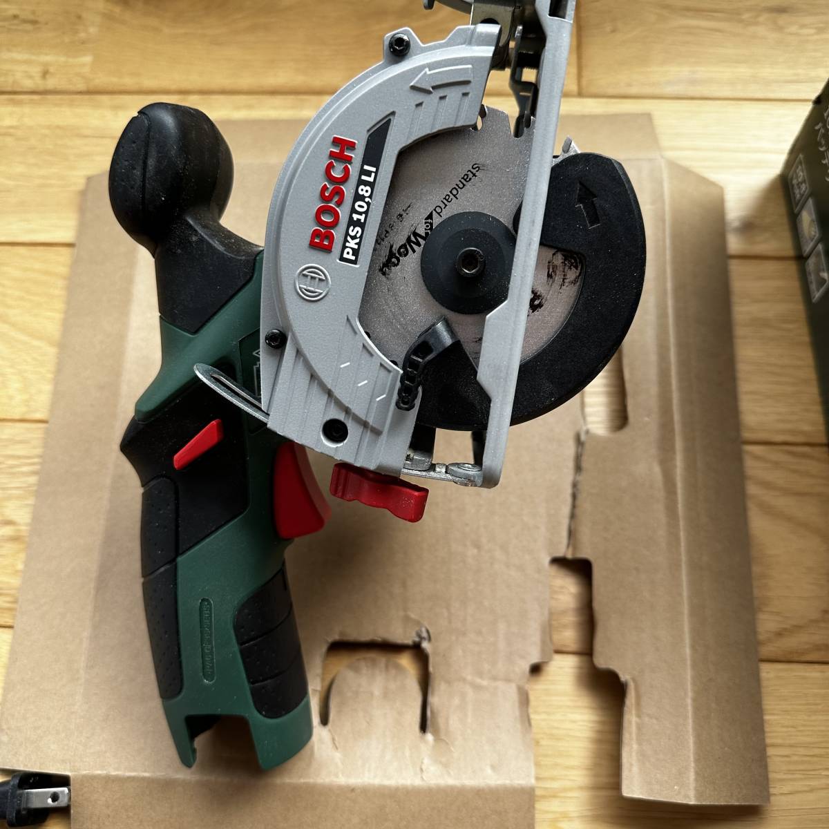 BOSCH ボッシュ コードレス丸のこ PKS 充電器付 18V ジャンクボッシュ 
