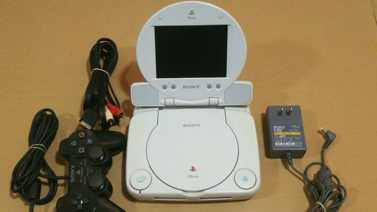SONY□PSone combo 動作確認済み プレイステーション 本体 液晶(本体 