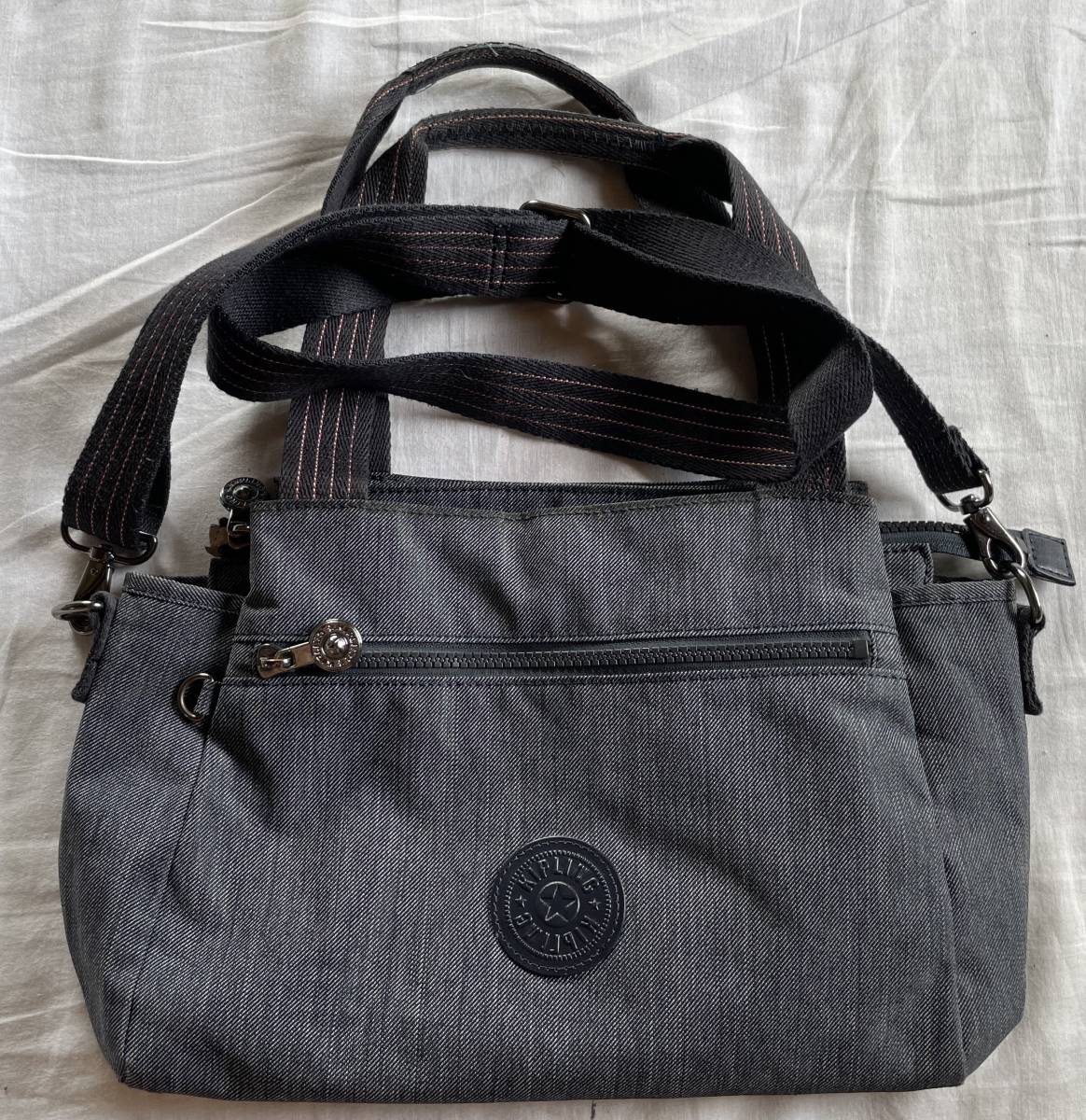 KIPLING キプリング ショルダーバッグ 　高級タイプ　ポーチ　柄物　保管品　ハンドバッグ