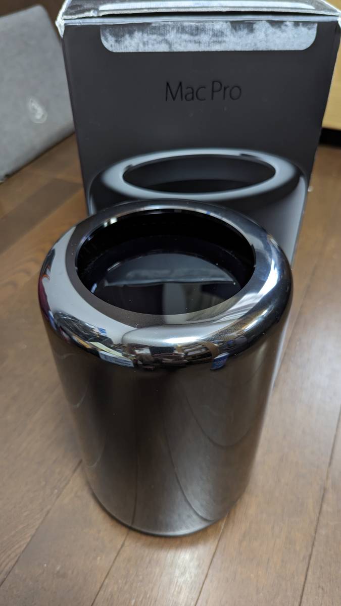 Apple MacPro Late 2013 ME253J/A CTO (Xeon E5 3.0GHz（8コア）/32GB