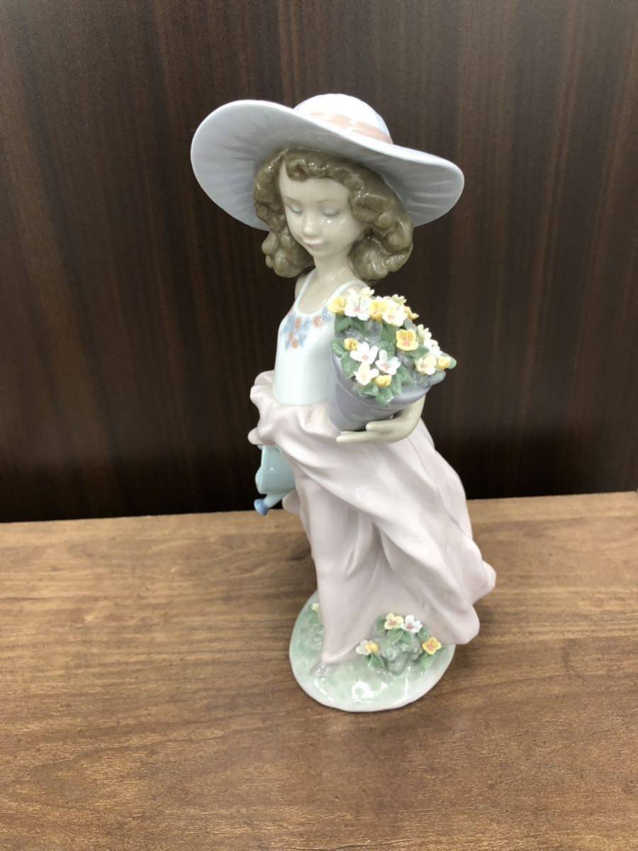リヤドロ　No.7676 夢がかなって　★限定品★廃盤★美品★ リヤドロ LLADRO 陶器人形 7676 会員限定 夢がかなって A Wish Come