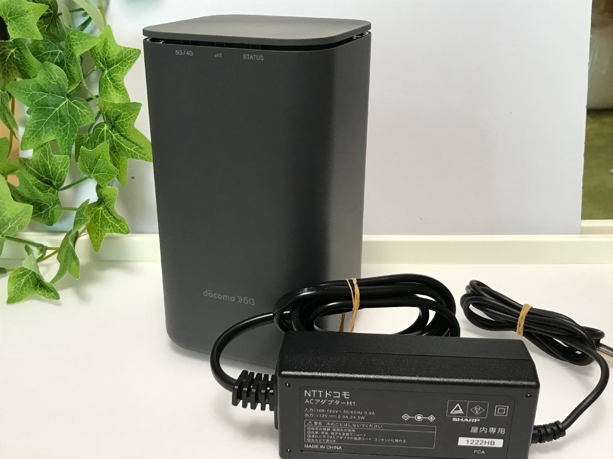 1スタ 極美品☆ NTTドコモ HR01 docomo home 5G Wi-Fiルーター 本体と 