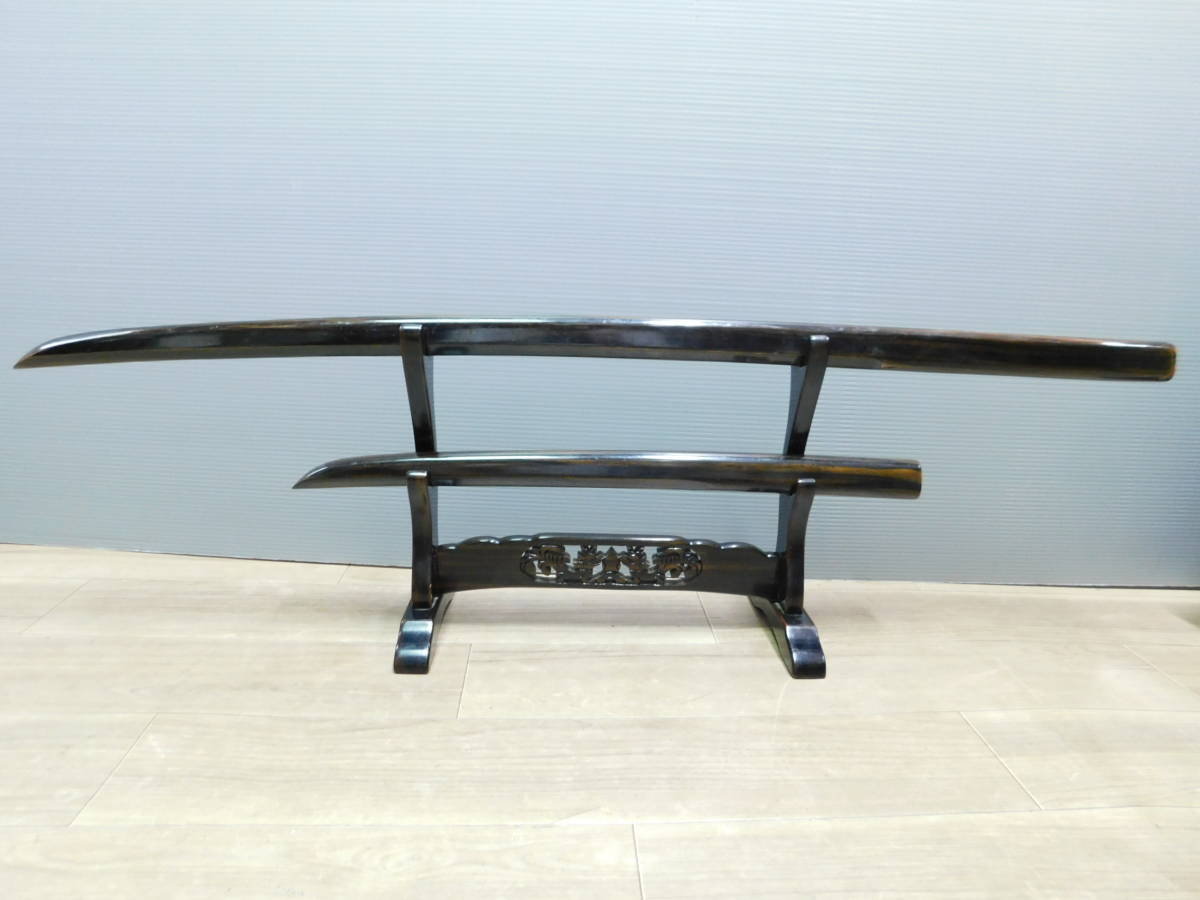 縞黒檀 木刀 二本飾り 刀掛け 龍/K459