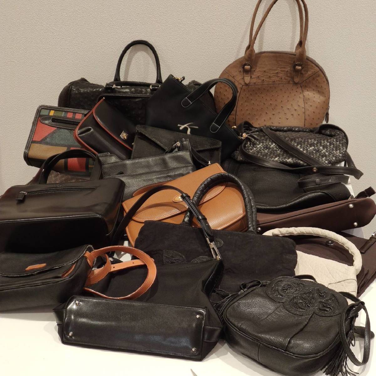 バッグおまとめ19点！オーストリッチ IBIZA Castelbajac Guy Laroche Kitamura hiroko koshino courreges Elizabeth CENCIL イビザ