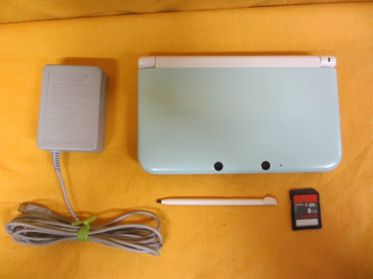 【H047】【プラス】任天堂 ニンテンドー3DS LL ミント ホワイト 中古 動作品 ACアダプタ メモリ(8GB) バーチャルコンソール ゲーム 20本