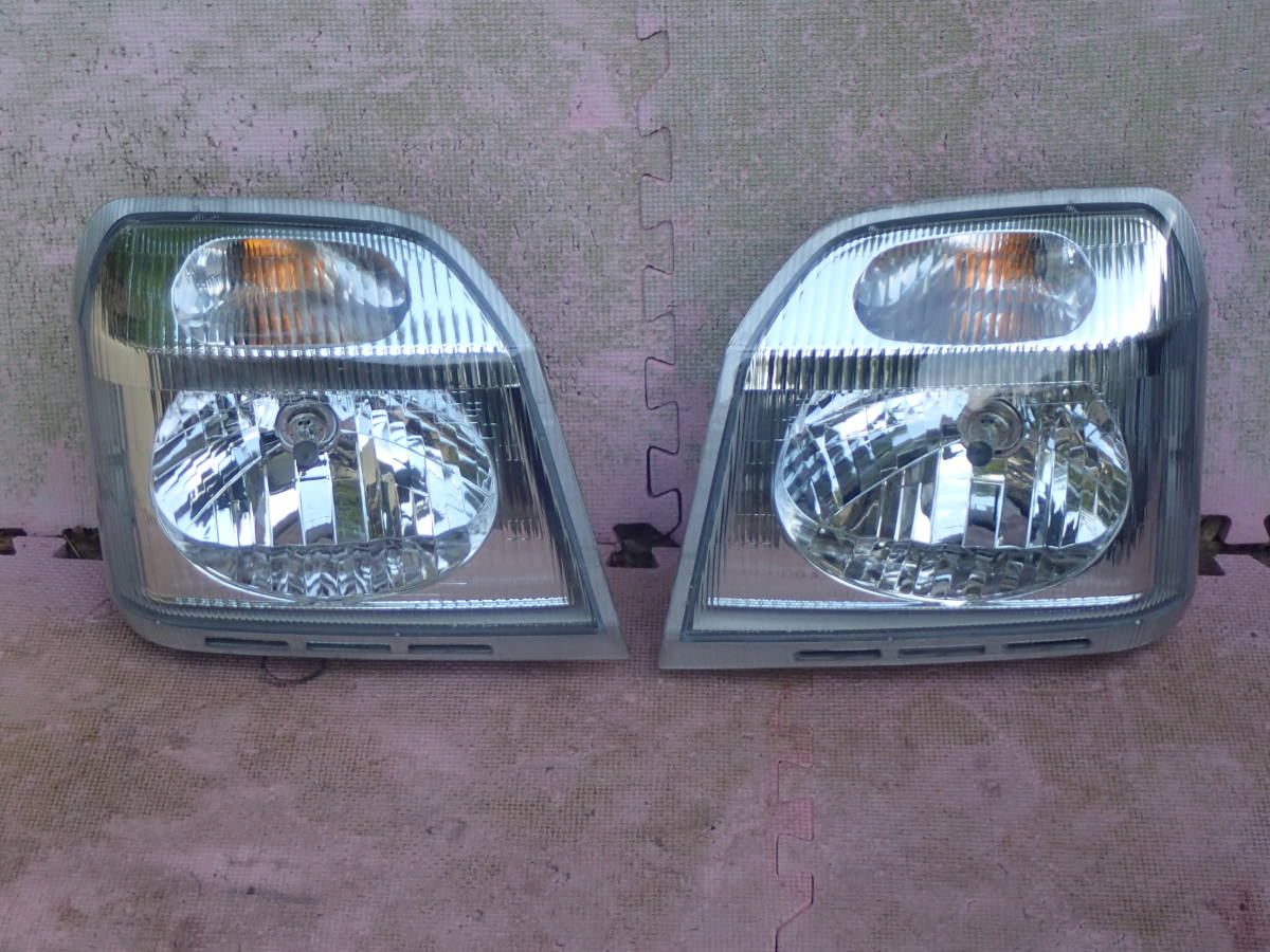 三菱　ミニキャブバン　U61V ヘッドライト左右セット ☆ミニキャブ U61V ヘッドライトセット 左右ヘッドライト 送料サイズ