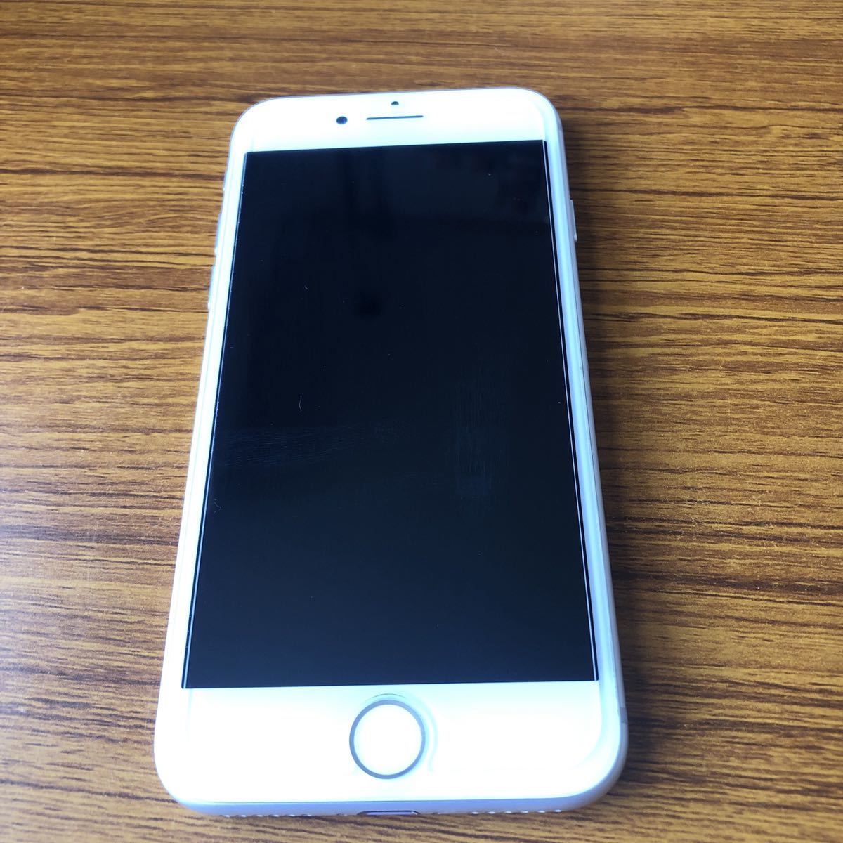 64GB iPhone8 SIMフリー SIMフリー（バッテリー最大容量75%） ⁄ SIM