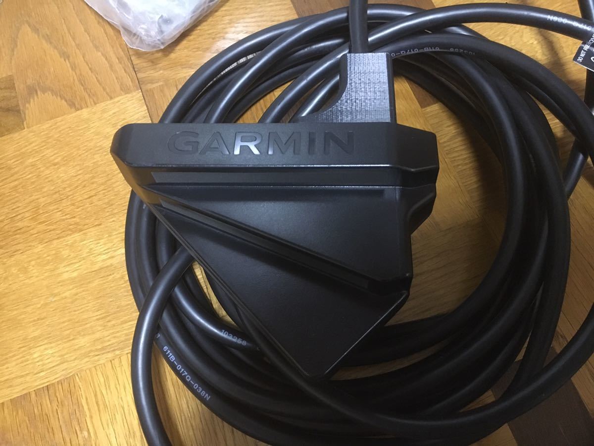 ガーミン ライブスコープ LVS32 振動子 中古品 ガーミン ライブ ガーミン ライブスコープ LVS32 振動子 中古品 ガーミン ライブ