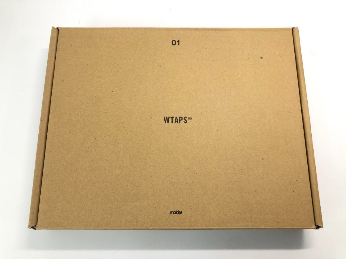 ▽ 【図録 WTAPS 01 1996-2017 ARCHIVE BOOK 2017年 2000部限定