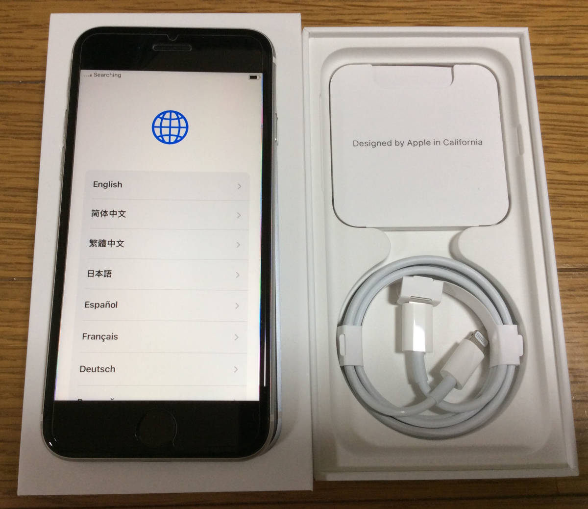 iPhone SE2 64GB ホワイト SIMフリー 中古美品 【公式通販】