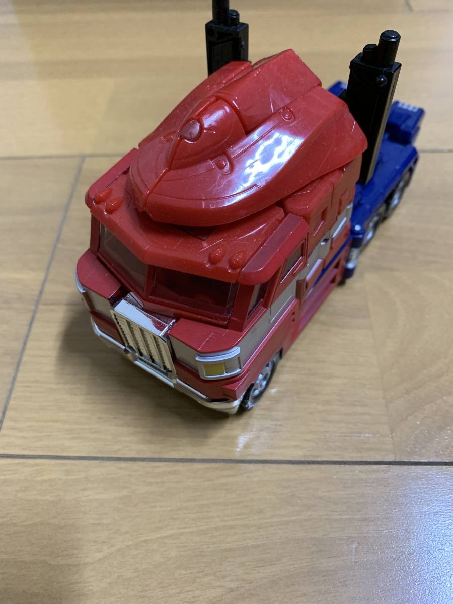 トランスフォーマー　ユナイテッド　ヘンケイ　コンボイ　オプティマス