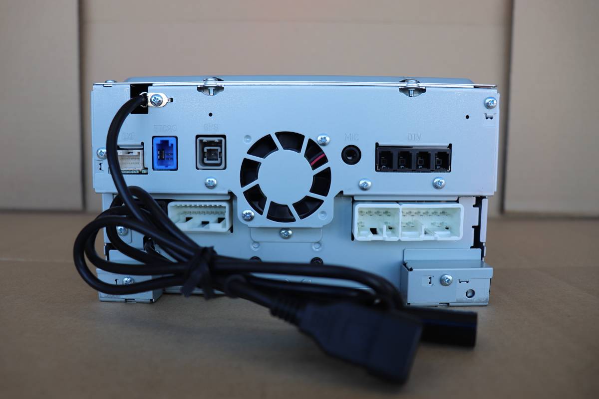 ① ダイハツ純正 ワイドエントリーメモリーナビNMZKW72D30 2022年 