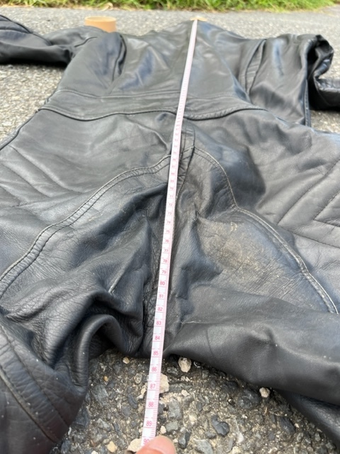【送料無料】革ツナギ　皮ツナギ　バイク用　メーカー不明　サイズLL（ただしかなりタイト） 革ツナギ 2026年最新Yahoo!オークション バイク 2ピースの通販 革ツナギ（バイク用品｜車用品・バイク用品）の通販 メーカーの通販