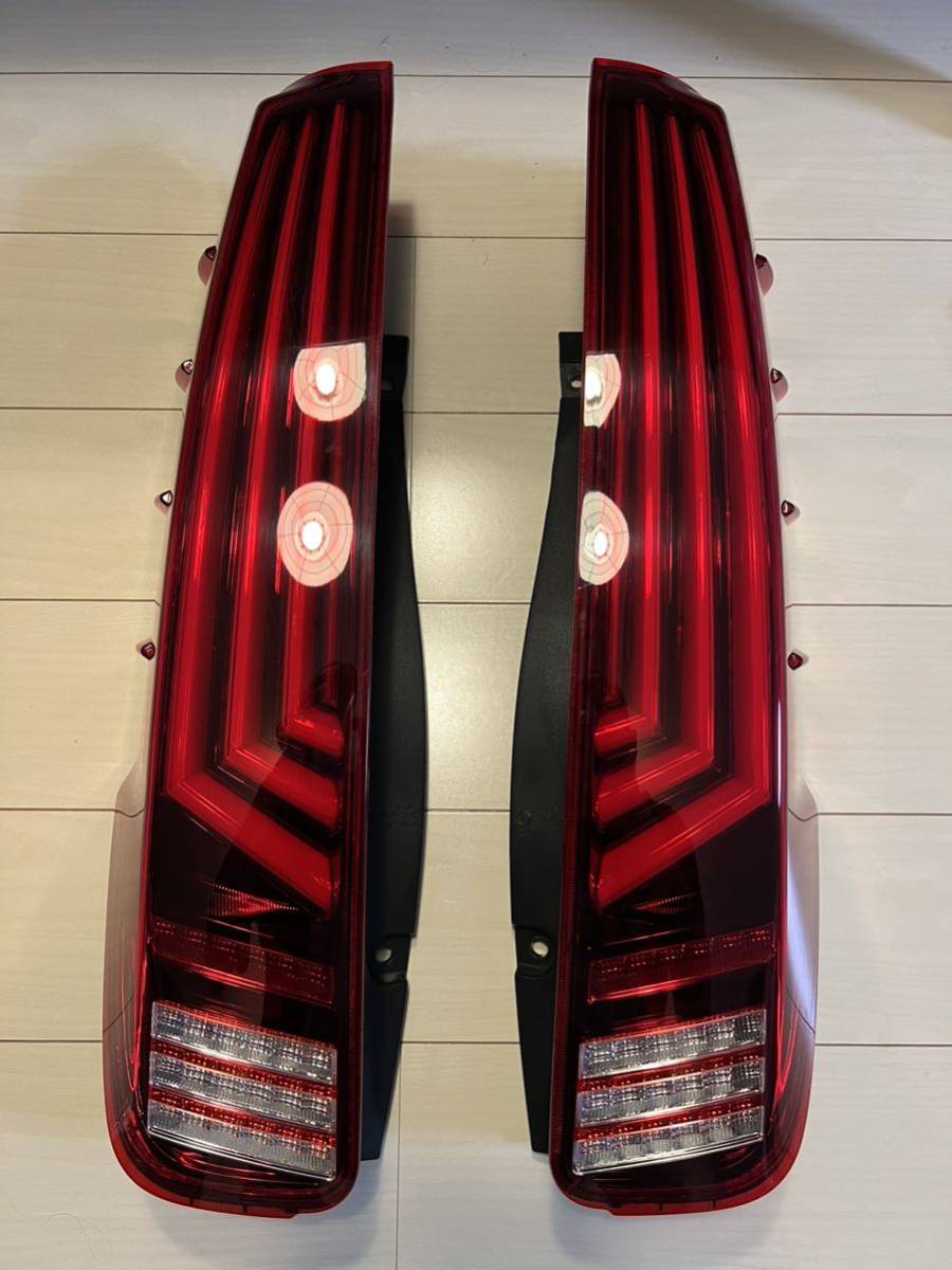 TOM'S(トムス) TOYOTA トヨタ ノア ヴォクシー エスクァイア 専用 LED
