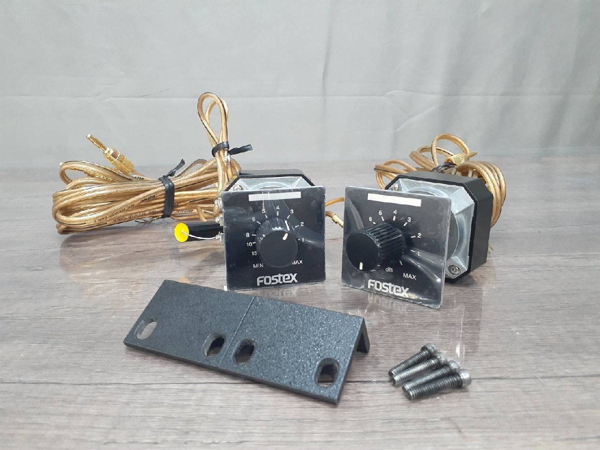 △7541　ジャンク品　オーディオ機器　アッテネーター　FOSTEX AT-50Hペア 　L-8　フォステクス