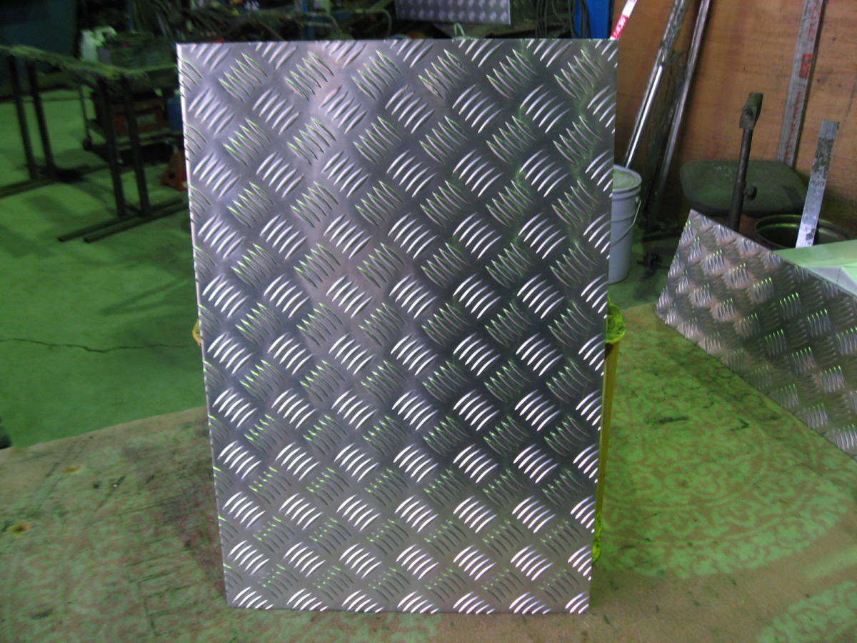アルミ縞板 2.5x300x1200