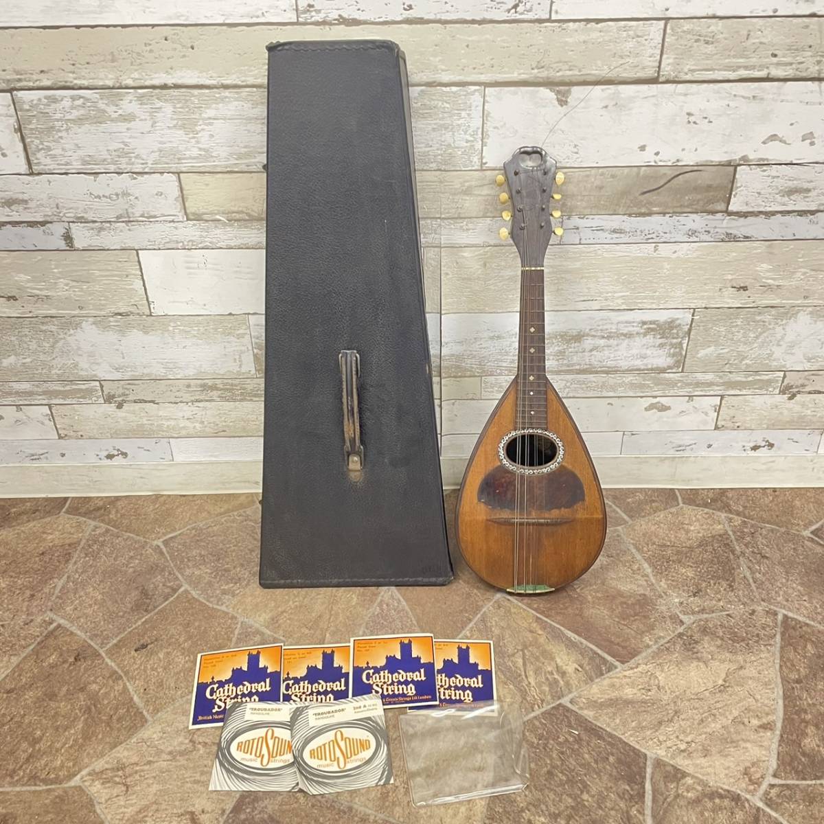 B1759(102)-117/ST3000　マンドリン　詳細不明　NAPOLI　ANNO　1892　撥弦楽器　ハードケース付き