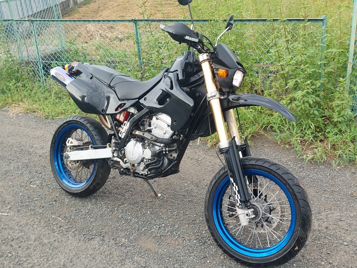 YZF-R25 RG10J-013xxx の ステム *1680242068 中古
