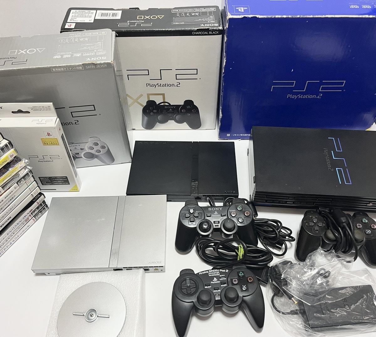  PS2 プレイステーション2 本体3台 ソフト色々(本体)｜売買されたオークション情報、yahooの商品情報をアーカイブ公開 - オークファン 本体、アクセサリー