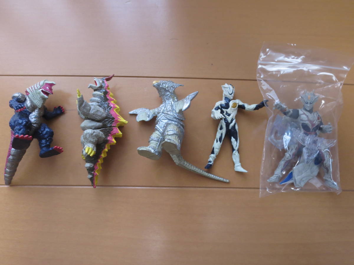 ウルトラマンティガ怪獣ソフビまとめ売り
